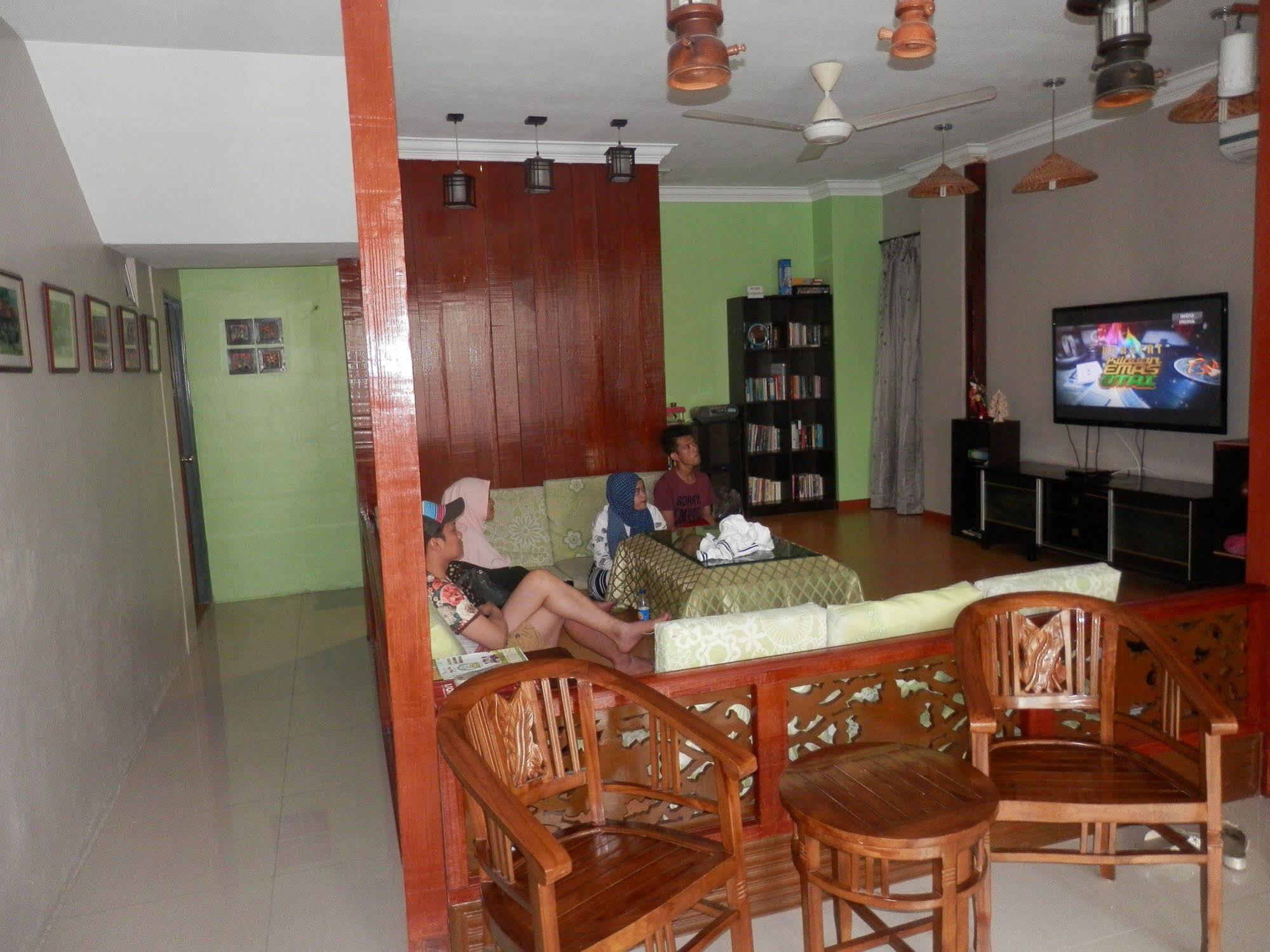 Travellers Planet Hotel & Guesthouse Malacca Εξωτερικό φωτογραφία
